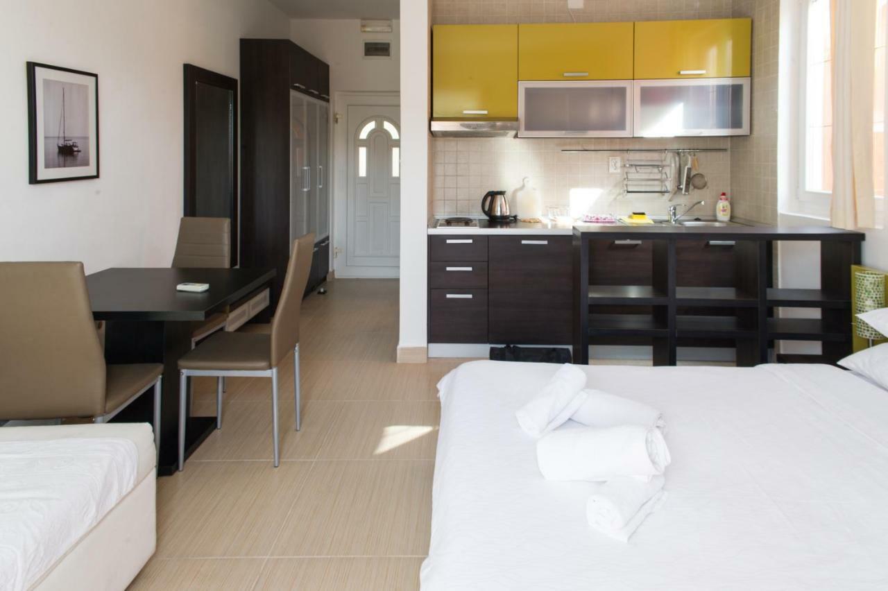 Alessandra Apartments Sveti Stefan Eksteriør bilde